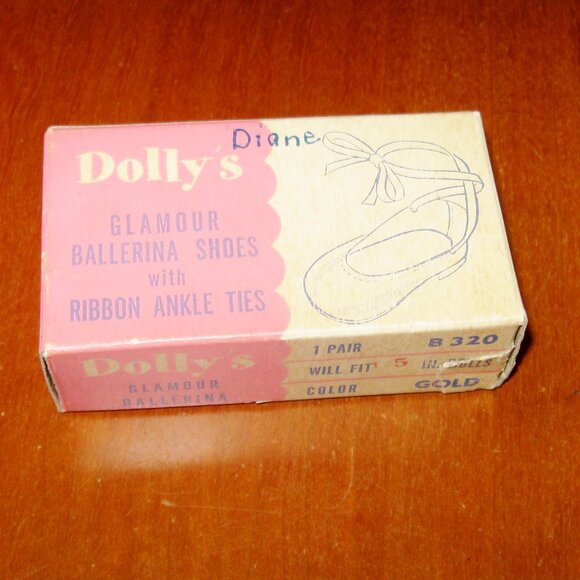 Vintage Dolly's Gold Slippers w Original Box Finest Doll Shoes Accessory - Picture 6 of 16